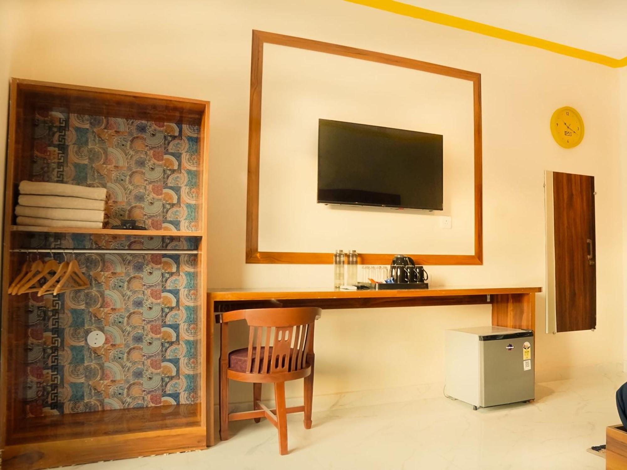 The Hosteller Rishikesh, Upper Tapovan Exterior photo